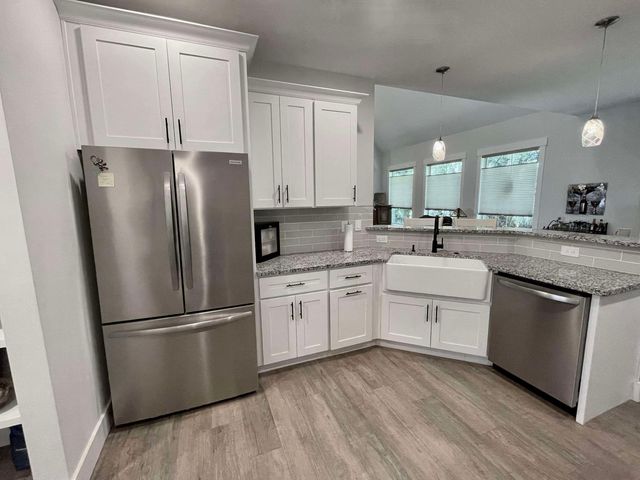 409 Shadow Oak Court, Boiling Springs, SC 29316