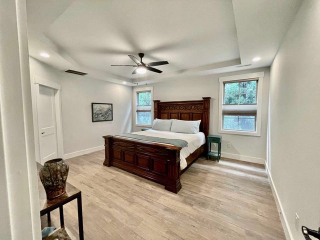 409 Shadow Oak Court, Boiling Springs, SC 29316