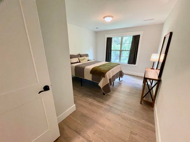 409 Shadow Oak Court, Boiling Springs, SC 29316