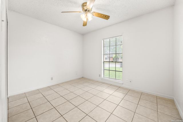 4627 Sparrows Nest, San Antonio, TX 78250