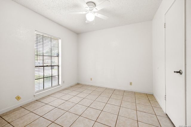 4627 Sparrows Nest, San Antonio, TX 78250