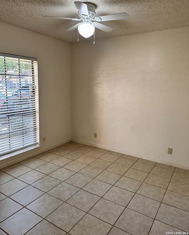 4627 Sparrows Nest, San Antonio, TX 78250