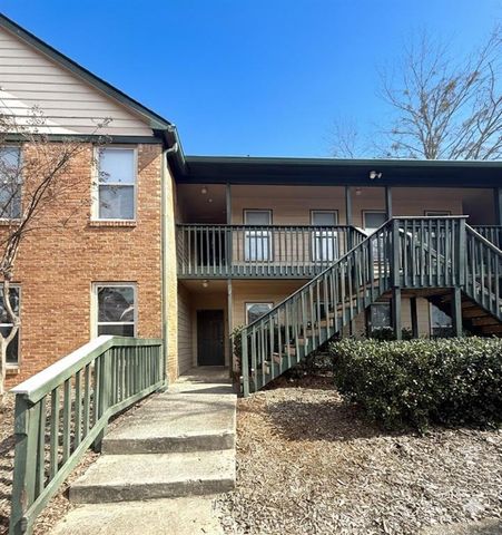 403 Bedfort Drive, Duluth, GA 30096