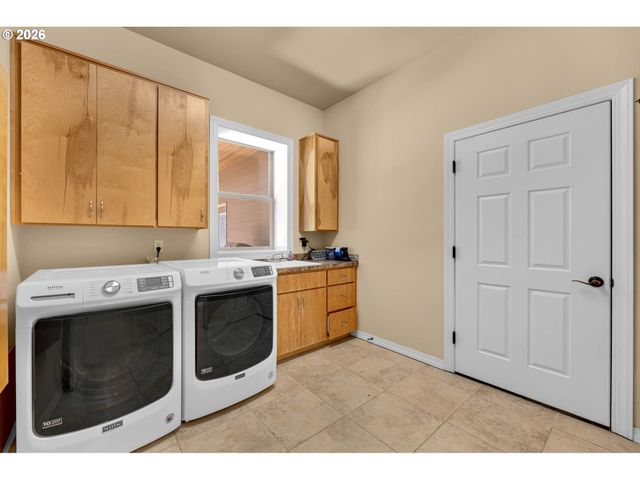 491 SAPPHIRE Rd, Woodland, WA 98674