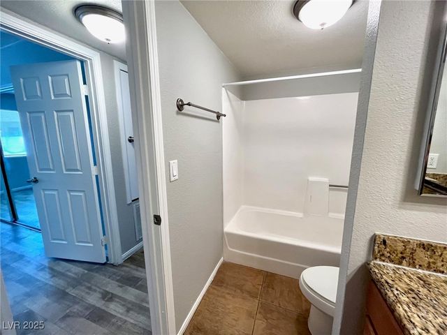 1455 East Katie Avenue K13, Las Vegas, NV 89119