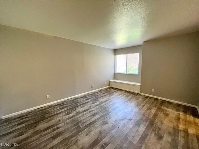 1455 East Katie Avenue K13, Las Vegas, NV 89119