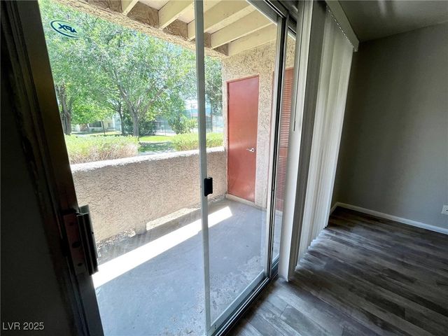 1455 East Katie Avenue K13, Las Vegas, NV 89119