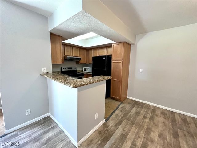 1455 East Katie Avenue K13, Las Vegas, NV 89119