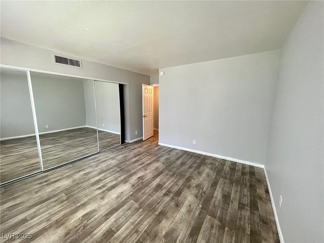 1455 East Katie Avenue K13, Las Vegas, NV 89119