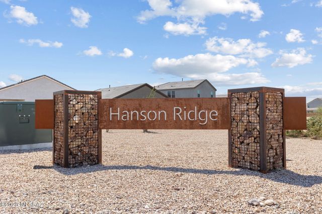 11288 S Weismann Drive, Vail, AZ 85641