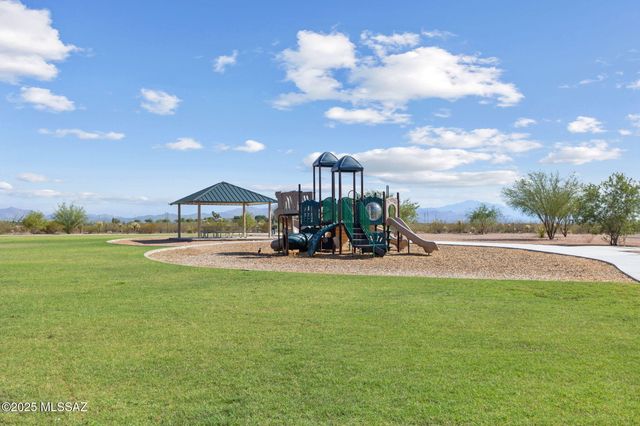 11288 S Weismann Drive, Vail, AZ 85641