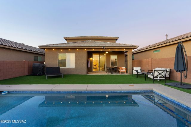 11288 S Weismann Drive, Vail, AZ 85641