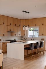 5817 Cantaloupe Avenue, Valley Glen, CA 91401