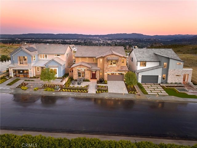 11760 Deerlake Ranch Road, Chatsworth, CA 91311