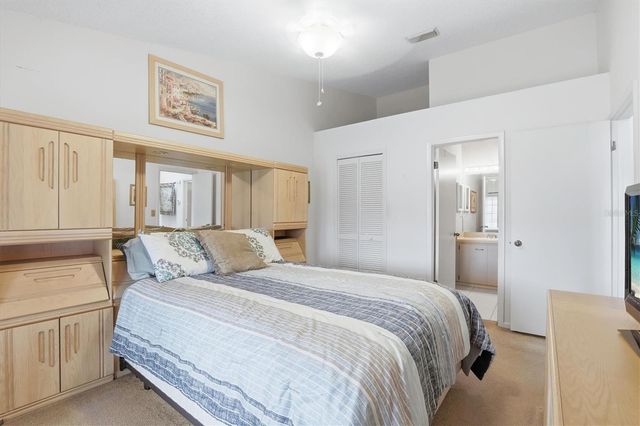 2101 FOX CHASE BOULEVARD 204, Palm Harbor, FL 34683