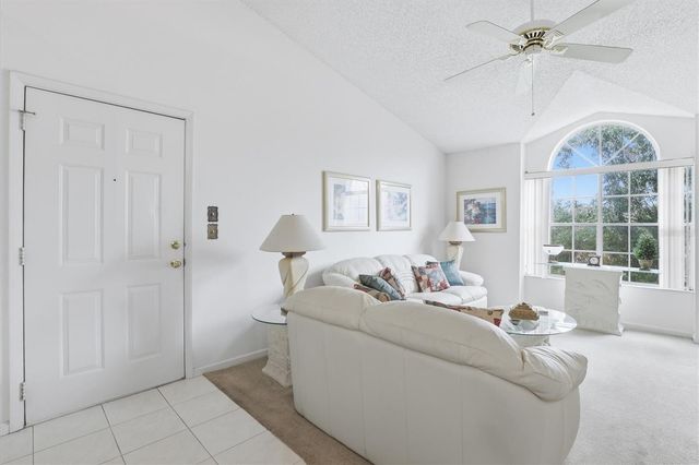 2101 FOX CHASE BOULEVARD 204, Palm Harbor, FL 34683