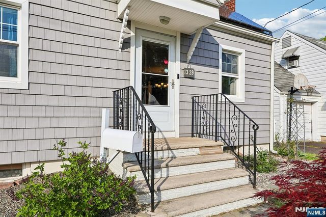13-29 20th Street, Fair Lawn, NJ 07410
