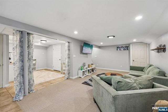 13-29 20th Street, Fair Lawn, NJ 07410
