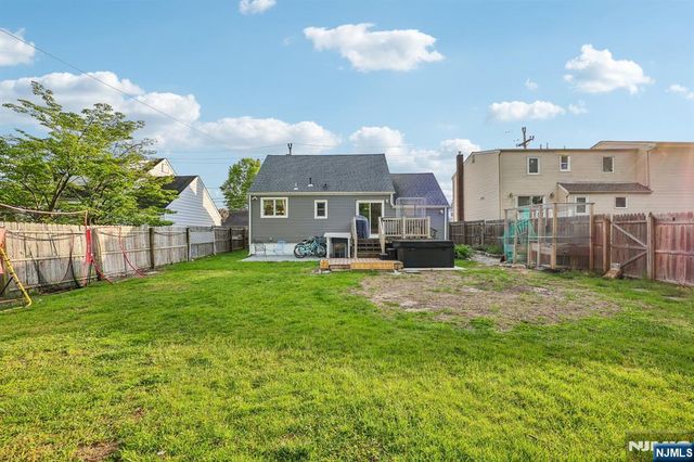 13-29 20th Street, Fair Lawn, NJ 07410