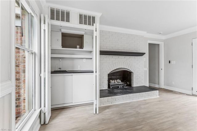 4001 Chesapeake AVE, Hampton, VA 23669