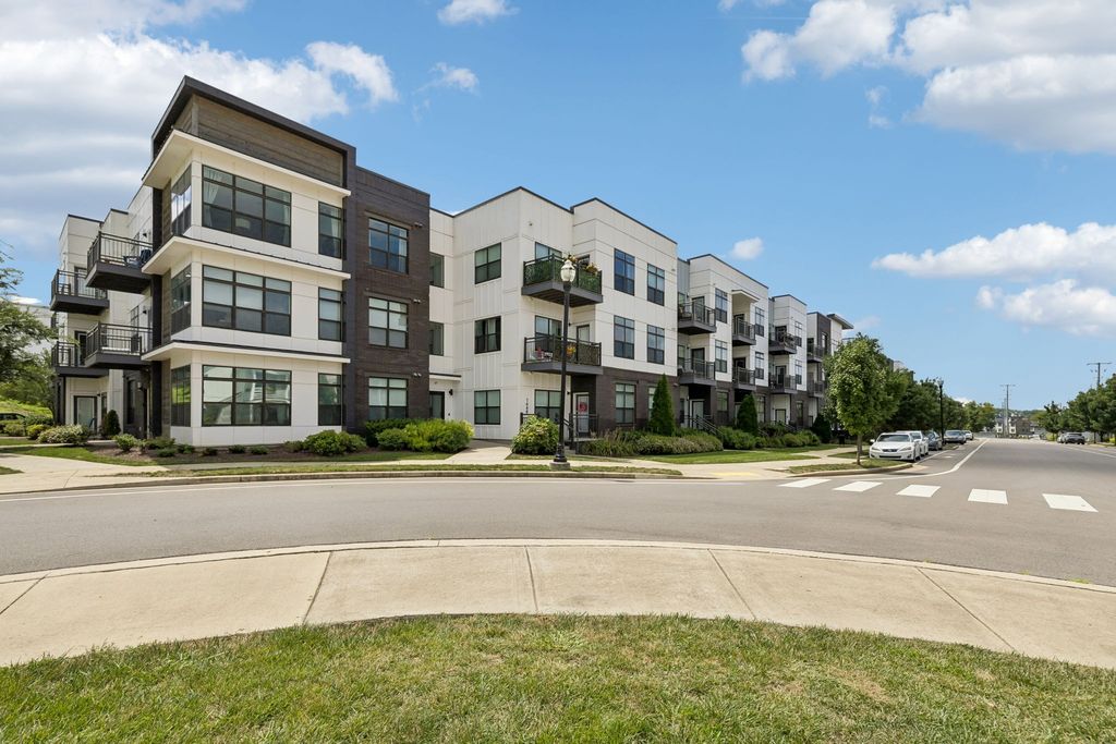 1638 54th Ave N Apt 101, Nashville, TN 37209