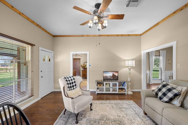 1195 County Road 161, Rock Island, TX 77470