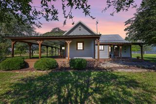 1195 County Road 161, Rock Island, TX 77470
