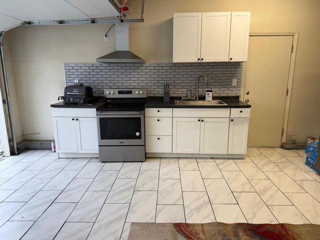 4185 Pathway Ln, Turlock, CA 95382