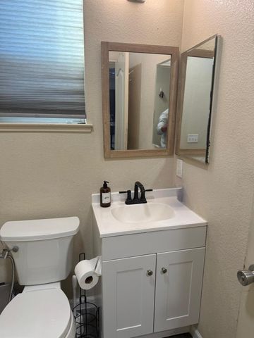 4185 Pathway Ln, Turlock, CA 95382