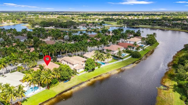 942 Windward Way, Weston, FL 33327