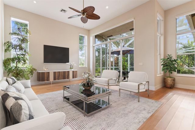 942 Windward Way, Weston, FL 33327