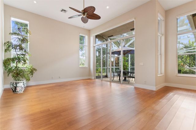 942 Windward Way, Weston, FL 33327