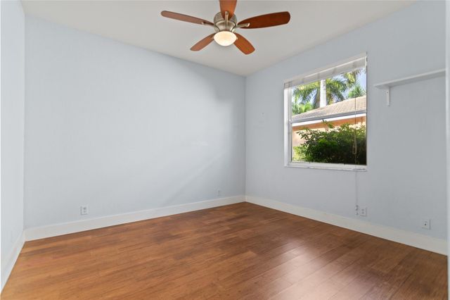 942 Windward Way, Weston, FL 33327