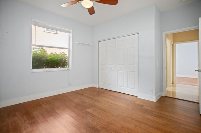 942 Windward Way, Weston, FL 33327