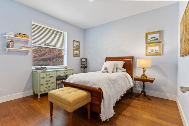 942 Windward Way, Weston, FL 33327