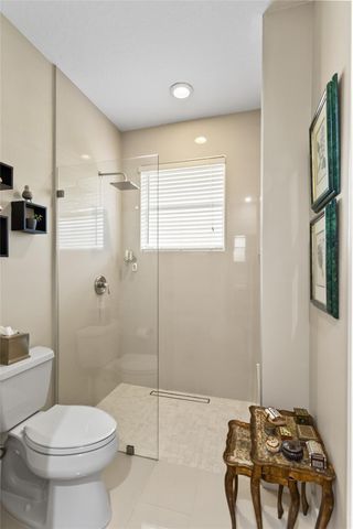 942 Windward Way, Weston, FL 33327