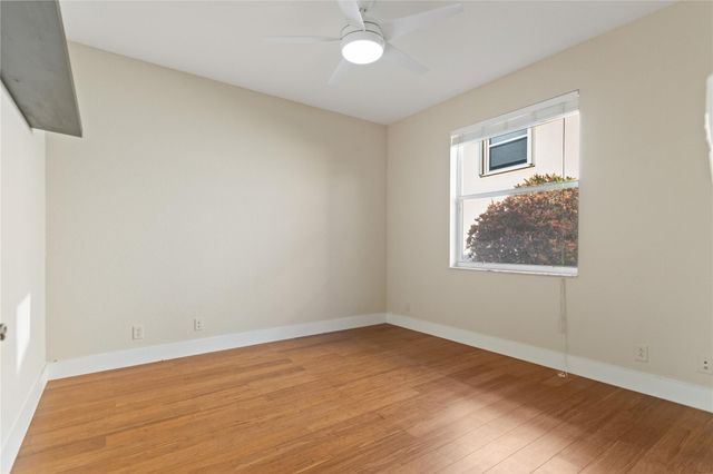 942 Windward Way, Weston, FL 33327