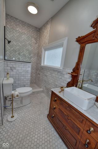 325 W Main Street, Greenfield, IN 46140