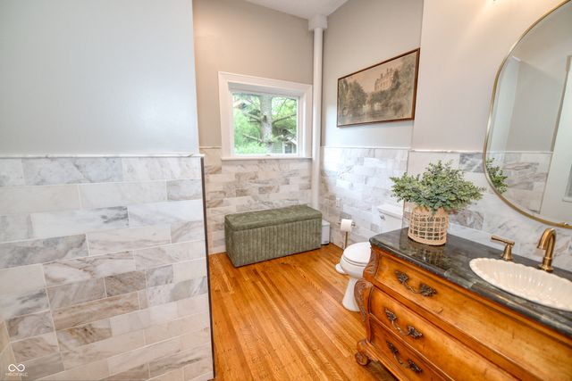 325 W Main Street, Greenfield, IN 46140