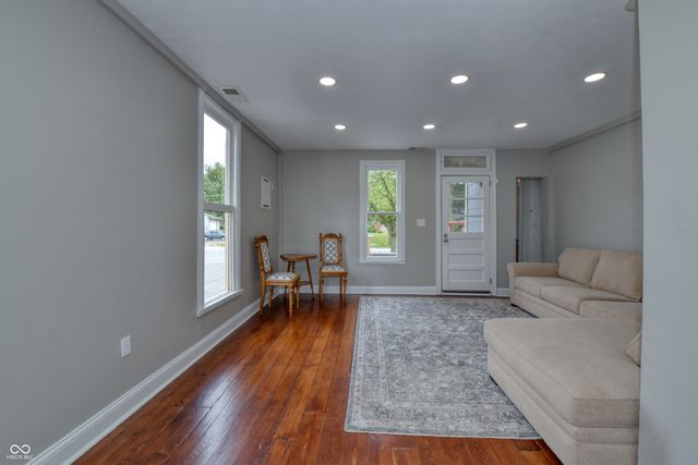 325 W Main Street, Greenfield, IN 46140