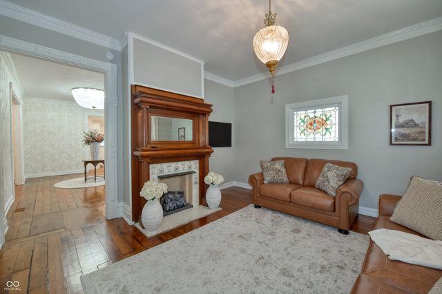 325 W Main Street, Greenfield, IN 46140