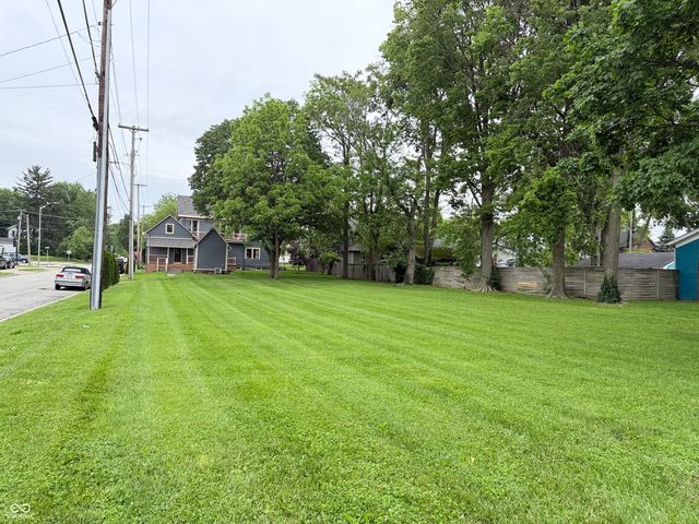 325 W Main Street, Greenfield, IN 46140