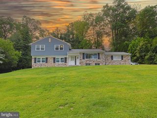 1950 VALLEY ROAD, Jenkintown, PA 19046