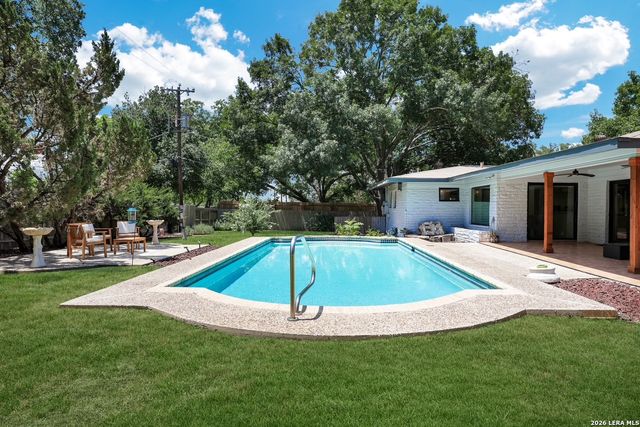204 Gardenview, Castle Hills, TX 78213