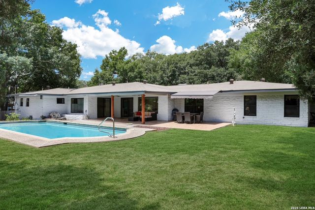 204 Gardenview, Castle Hills, TX 78213