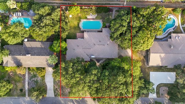 204 Gardenview, Castle Hills, TX 78213