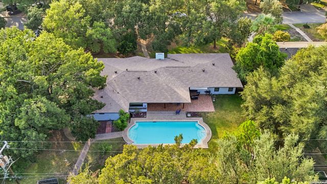 204 Gardenview, Castle Hills, TX 78213