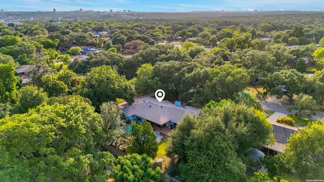 204 Gardenview, Castle Hills, TX 78213