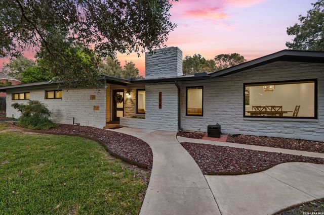 204 Gardenview, Castle Hills, TX 78213