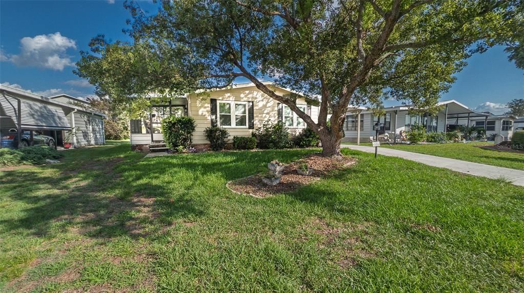 1725 HILTON HEAD BOULEVARD, Lady Lake, FL 32159